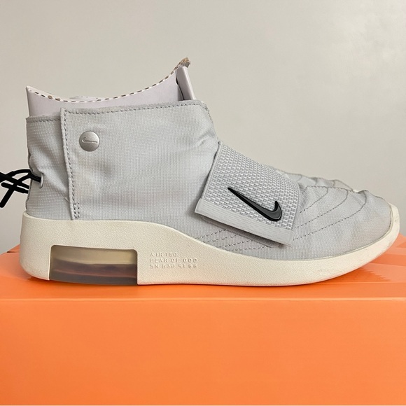 Nike Air Fear Of God Moccasin Pure Platinum / Black-Sail Men’s 6.5 Women’s 8 - Picture 1 of 9